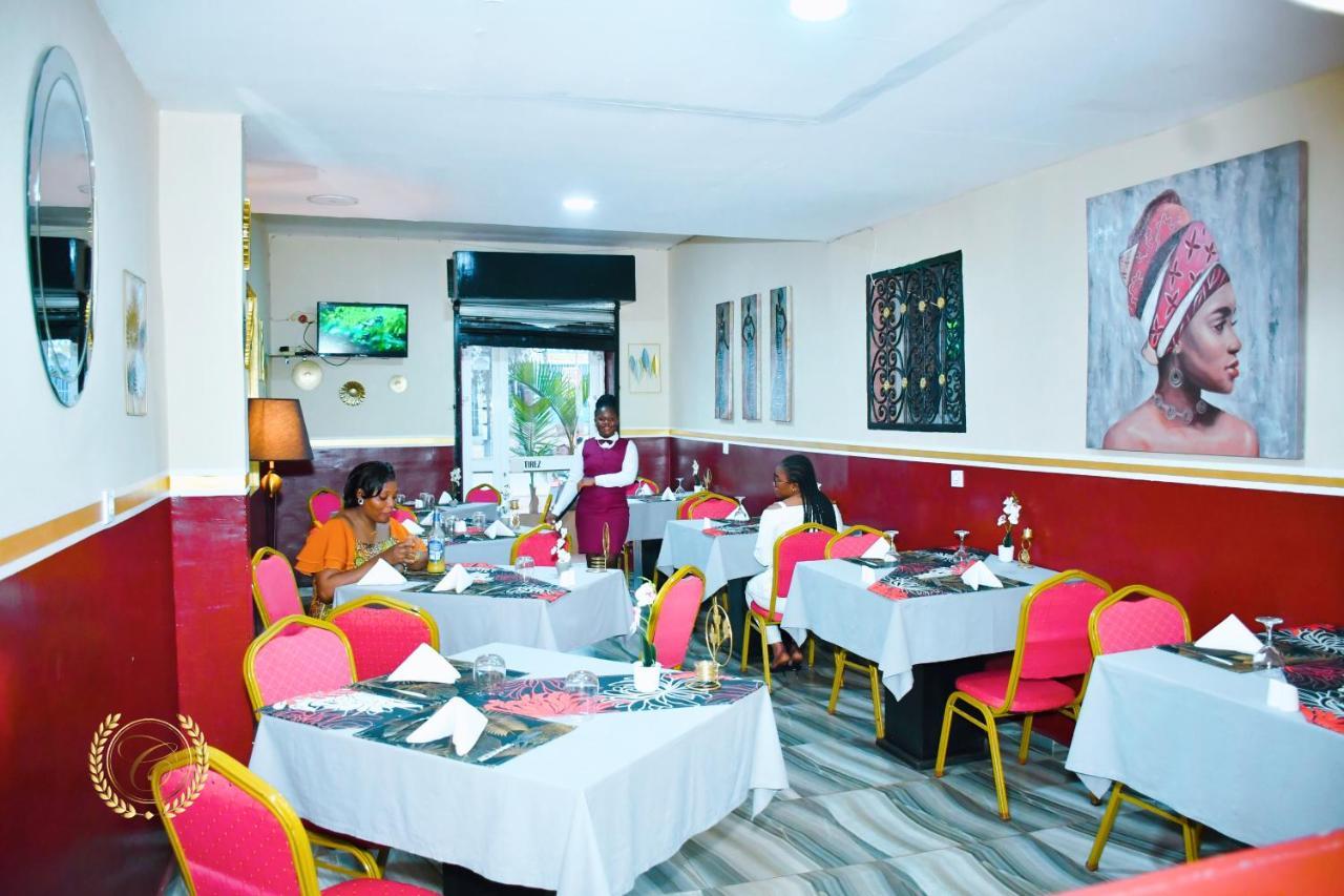 Hotel Restaurant Constellation Tchang Dış mekan fotoğraf