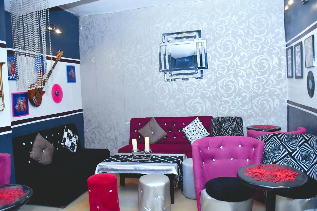 Hotel Restaurant Constellation Tchang Dış mekan fotoğraf