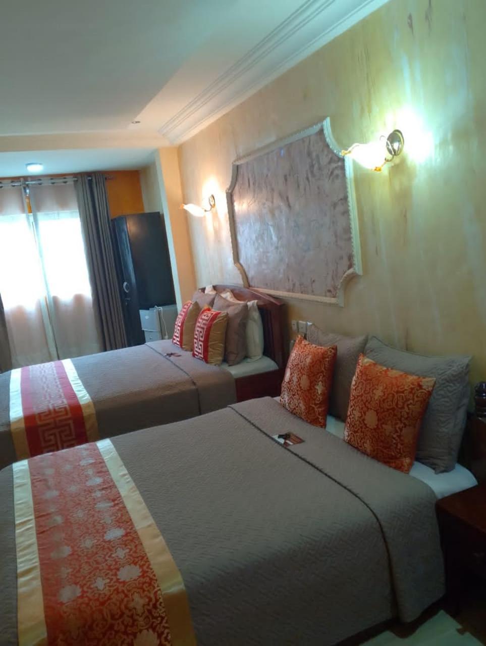 Hotel Restaurant Constellation Tchang Dış mekan fotoğraf