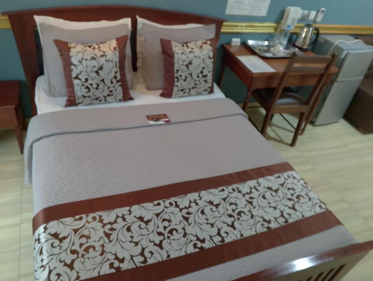 Hotel Restaurant Constellation Tchang Dış mekan fotoğraf