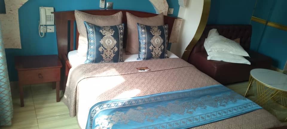 Hotel Restaurant Constellation Tchang Dış mekan fotoğraf